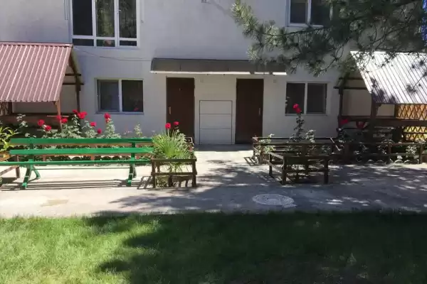 Отель «Арена», Республика Крым, Алушта, Новоселов, д. 1Н