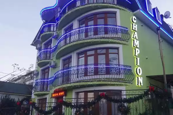 Гостевой дом «Champion», Республика Крым, Алушта, Саранчева, д. 37
