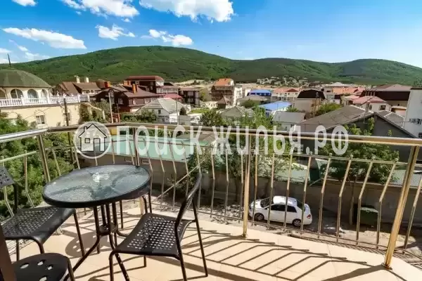 Гостиница «Hotel Royal», Кабардинка