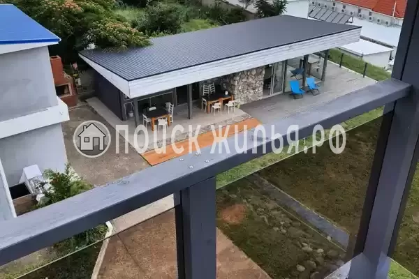 «Black_Bull_House», Щелкино