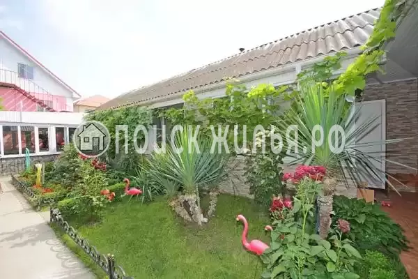 «Зеленый дворик на Черноморской», Витязево