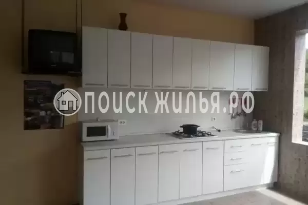 «У Олега и Ирины», Лоо