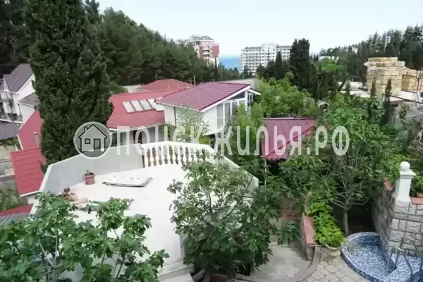 Гостиница «Наш дом», Алушта