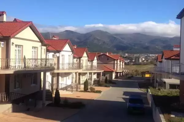 Частный сектор «Таунхаус под ключ Черноморский», Краснодарский край, Кабардинка, Черноморская, д. 18