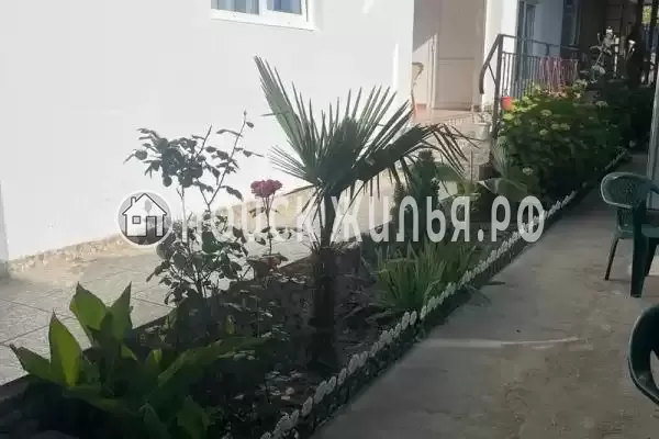 «Бережок», Лоо