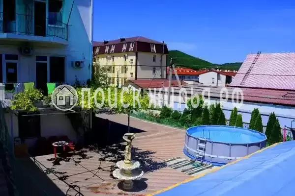 «Вояж», Сукко