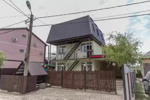 Гостевой дом «Уютный уголок», Краснодарский край, Голубицкая, Новозападная, д. 32