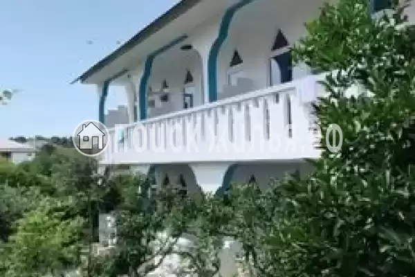 Отель «Бунгало», Лдзаа Отель «Бунгало», Лдзаа