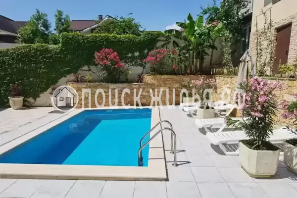 «Юник», Адлер