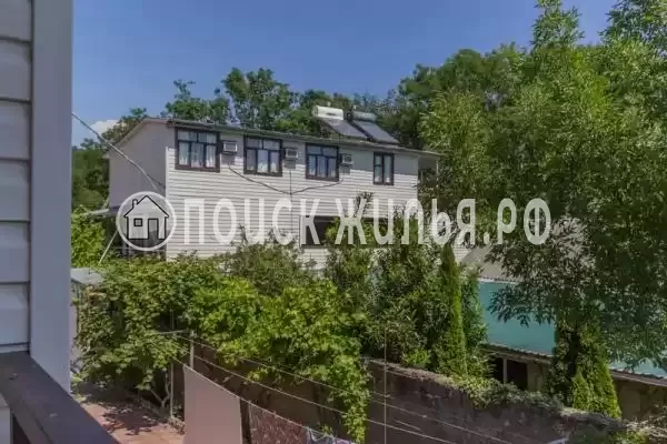 «На Мира 42», Криница «На Мира 42», Криница