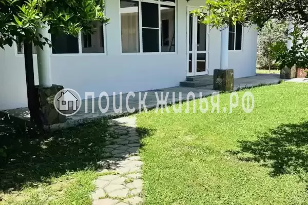 Гостевой дом «Бриз», Республика Абхазия, Гагры, Пицунда, Агрба, д.11 Гостевой дом «Бриз», Республика Абхазия, Гагры, Пицунда, Агрба, д.11