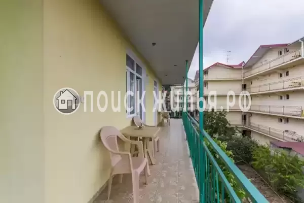 «Бархат», Адлер