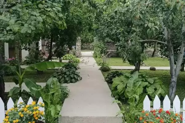 Гостевой дом «Семейный дворик», Краснодарский край, Лермонтово, Ленина, д. 71Д