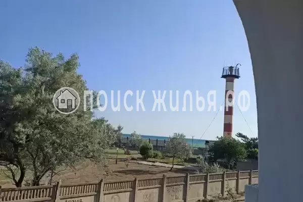 Гостиница «Зеленый дом у маяка», Саки Гостиница «Зеленый дом у маяка», Саки