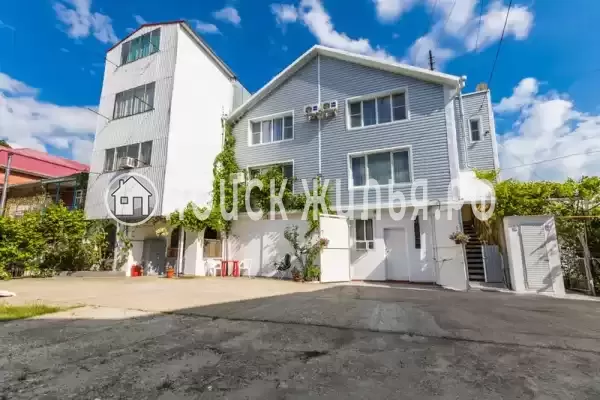 «Лазурный», Ольгинка