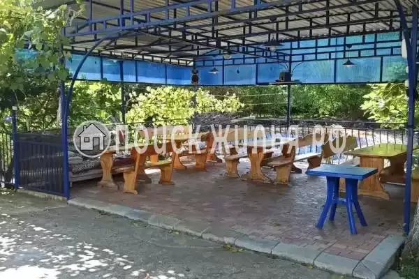 «Райский берег», Вардане