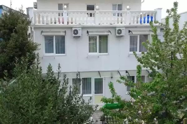 Гостевой дом «Водолейчик», Республика Крым, Алушта, Гвардейская, д. 11