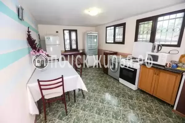 Отель «У моря», Сухум