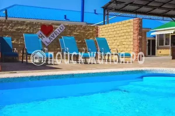 Гостевой дом «Lavrio», Кучугуры