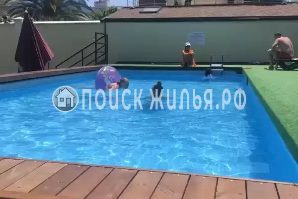 «ЭрЭм», Адлер