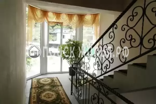 «Элеонора», Лоо