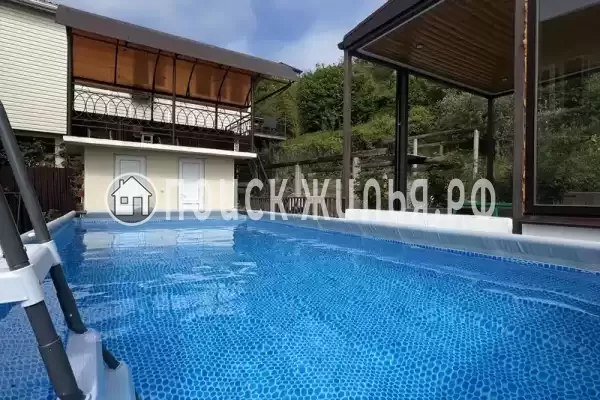 «Миндаль», Лоо