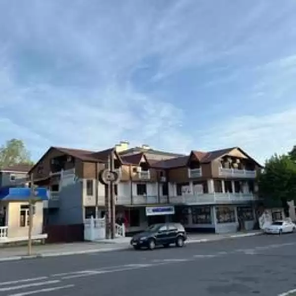 Гостиница "У Светофора", Агудзера, ул. Курчатова, д. 21А