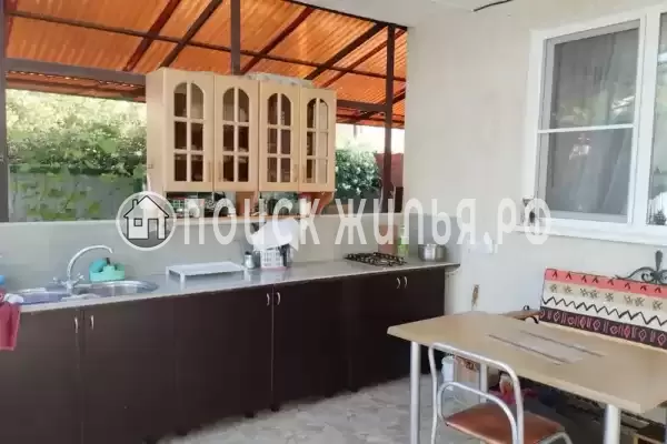 «У Елены», Лоо