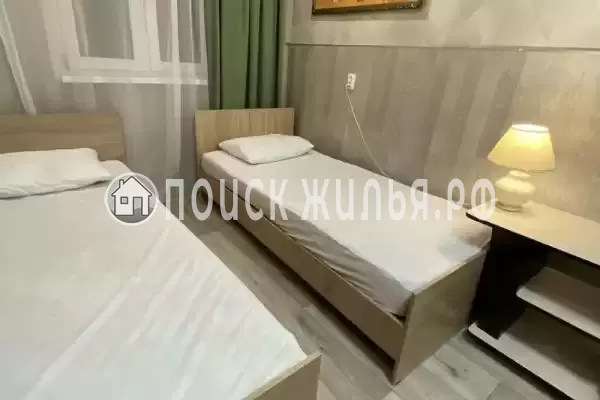 «На Изумруде», Адлер