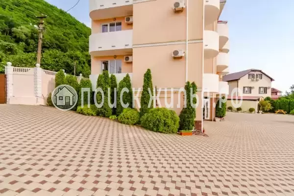 «Адмирал», Небуг