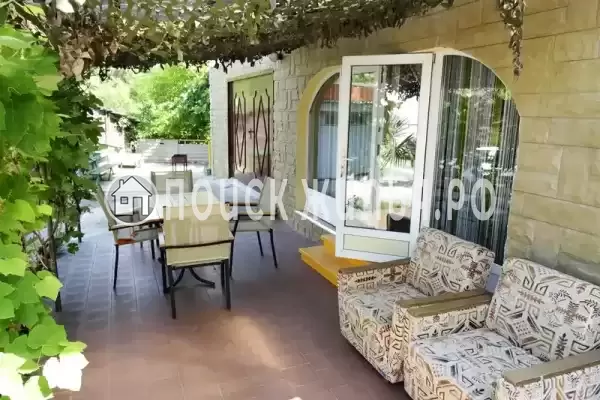 Гостевой дом «Южный берег», Лоо