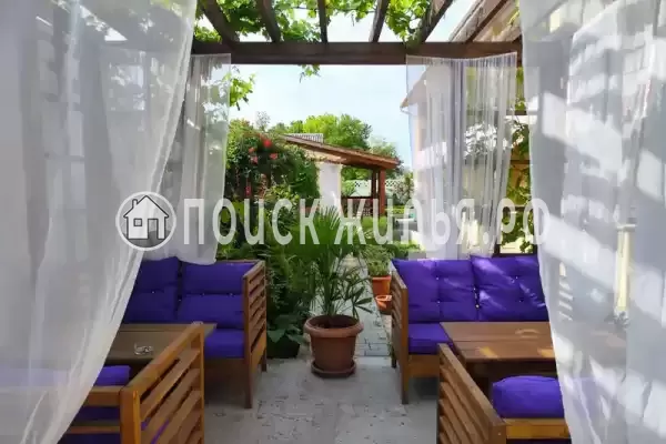 «Семейная Вилла», Республика Крым, Феодосия, пер. Олега Кошевого, д.9 «Семейная Вилла», Республика Крым, Феодосия, пер. Олега Кошевого, д.9