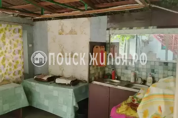 «На Октябрьском 2», Алушта