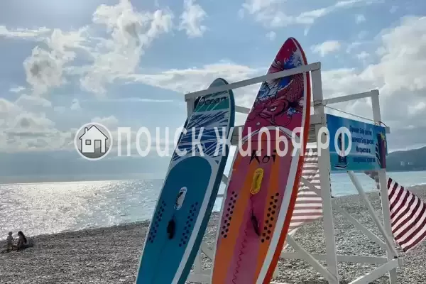 «У моря», Агой «У моря», Агой