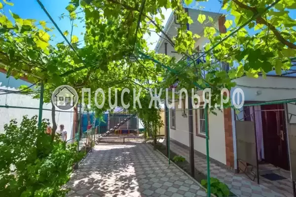 «Береговой», Кучугуры