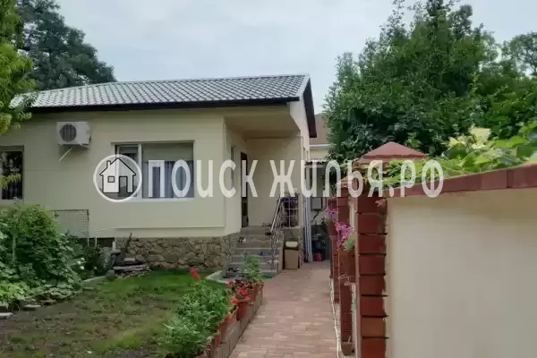 «У Клавдии и Петровича», Краснодарский край, Кабардинка, Гайдара, д.4 «У Клавдии и Петровича», Краснодарский край, Кабардинка, Гайдара, д.4