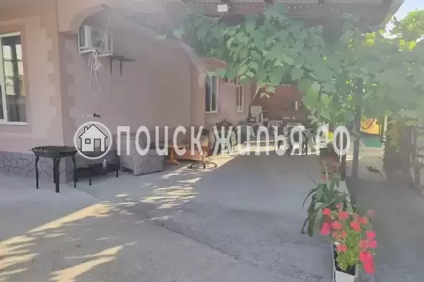 «Монарх», Вардане