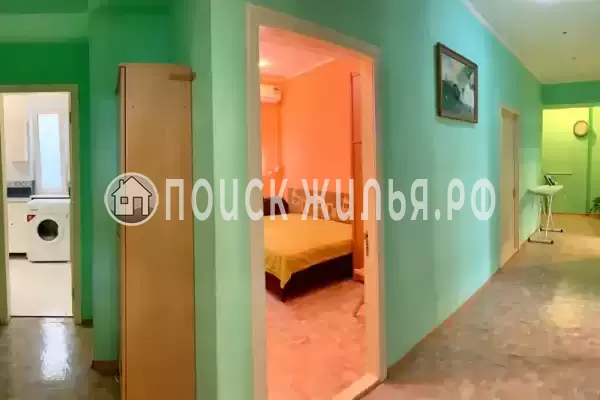 Квартира «Четырехкомнатная квартира у Приморского парка», Ялта Квартира «Четырехкомнатная квартира у Приморского парка», Ялта