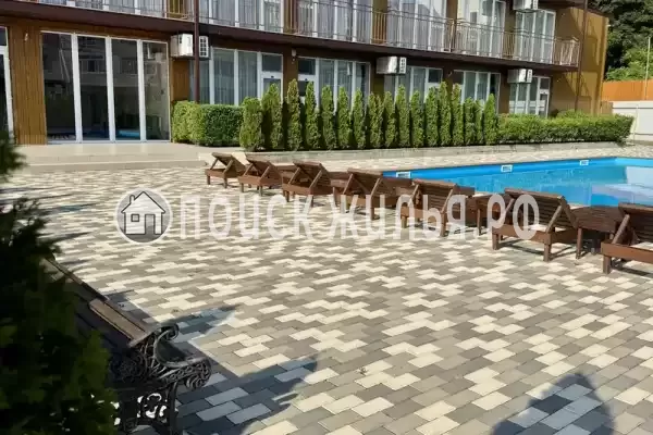 «Прибой», Небуг