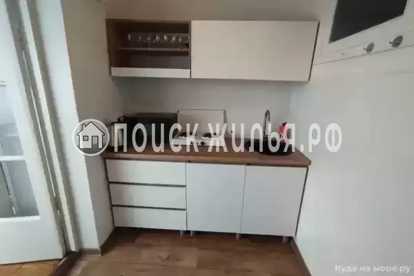 Квартира «Трехкомнатная квартира», Гагра