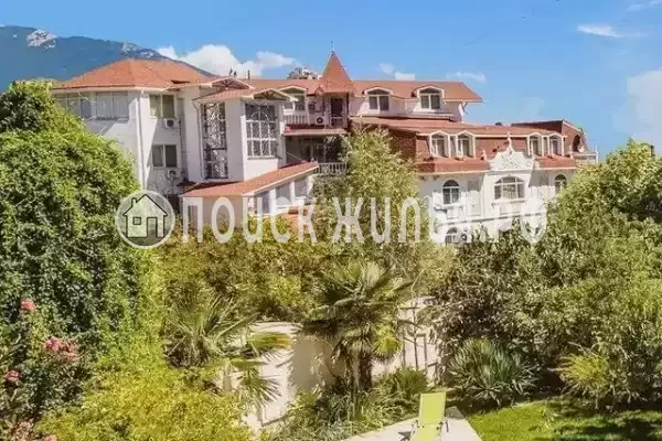 «Домик в Ялте», Республика Крым, Ялта, Ломоносова, д.51А «Домик в Ялте», Республика Крым, Ялта, Ломоносова, д.51А