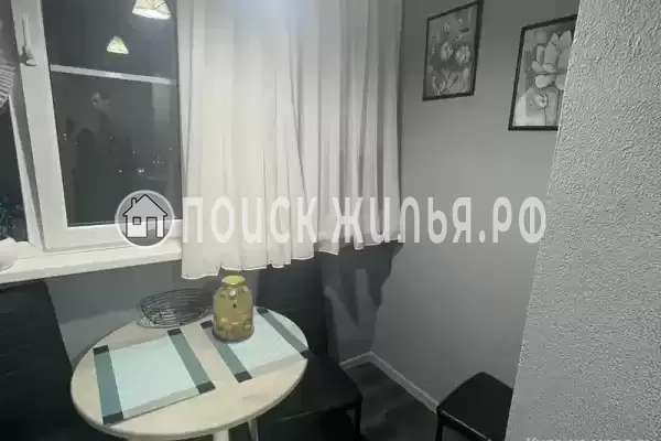 Квартира «Трехкомнатная квартира в центре Пицунды», Пицунда