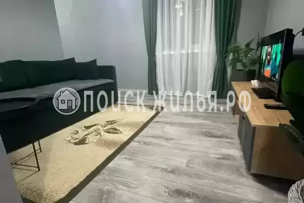 Квартира «Трехкомнатная квартира в центре Пицунды», Пицунда