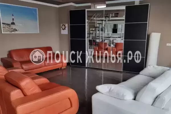 Частный сектор «Таунхаус с панорамной крышей»