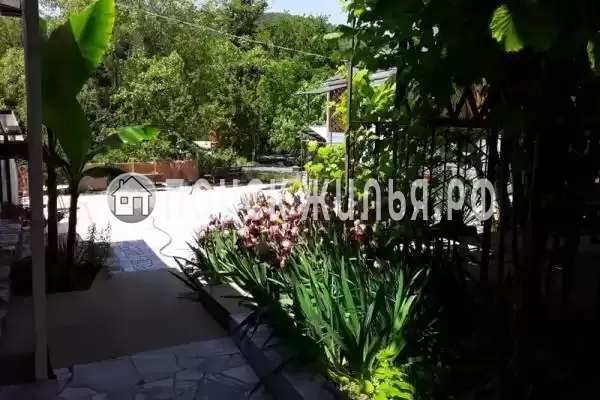 Частный сектор «Коттедж на Набережной»