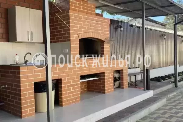 «Дом под БарнХаус»