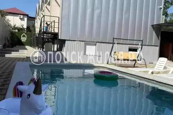 «Дом под БарнХаус»