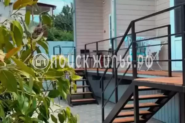 «Дом под БарнХаус»