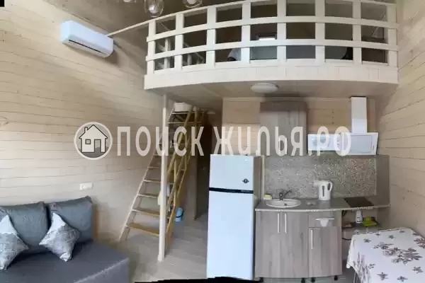 «Дом под БарнХаус»