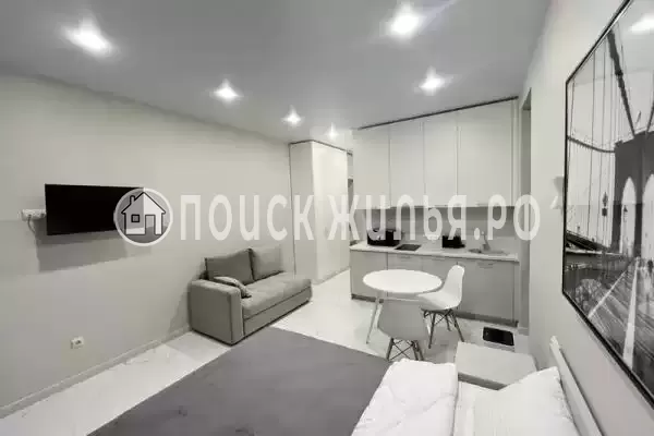 Апартаменты «С бассейном и балконом»